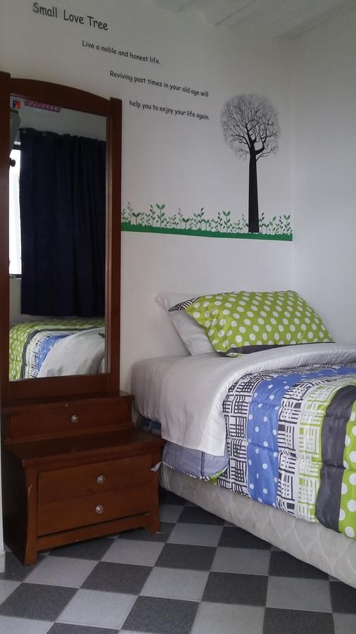La Casa De Huespedes Otel Bogotá Dış mekan fotoğraf